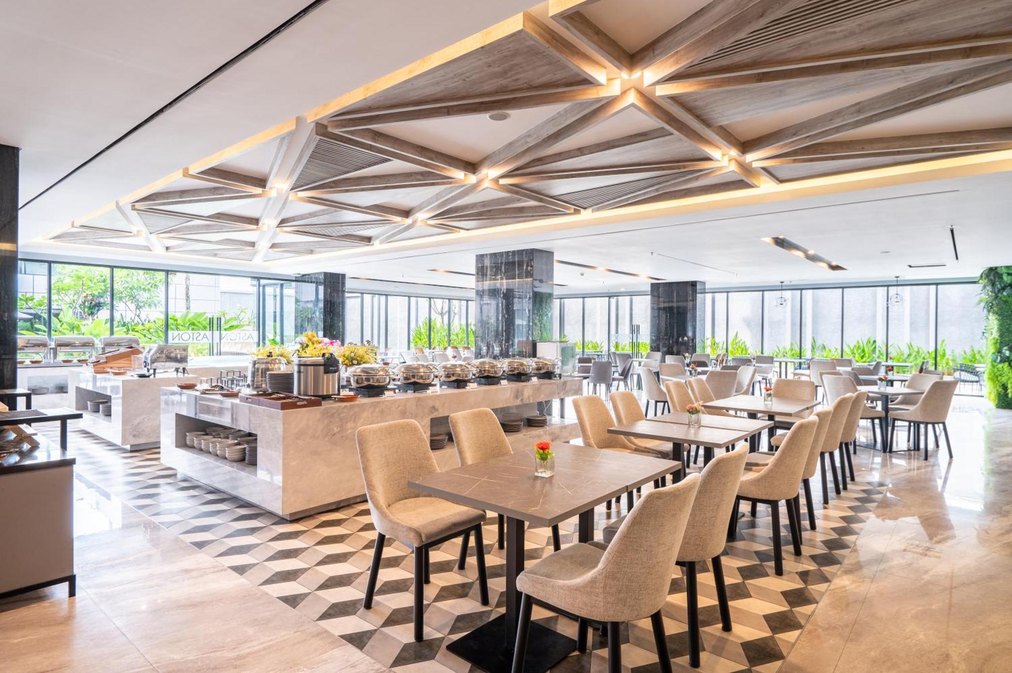 Aston Sorong Hotel & Conference Center Екстериор снимка