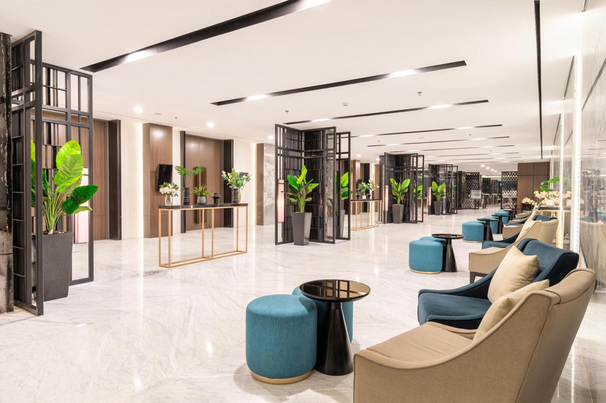 Aston Sorong Hotel & Conference Center Екстериор снимка
