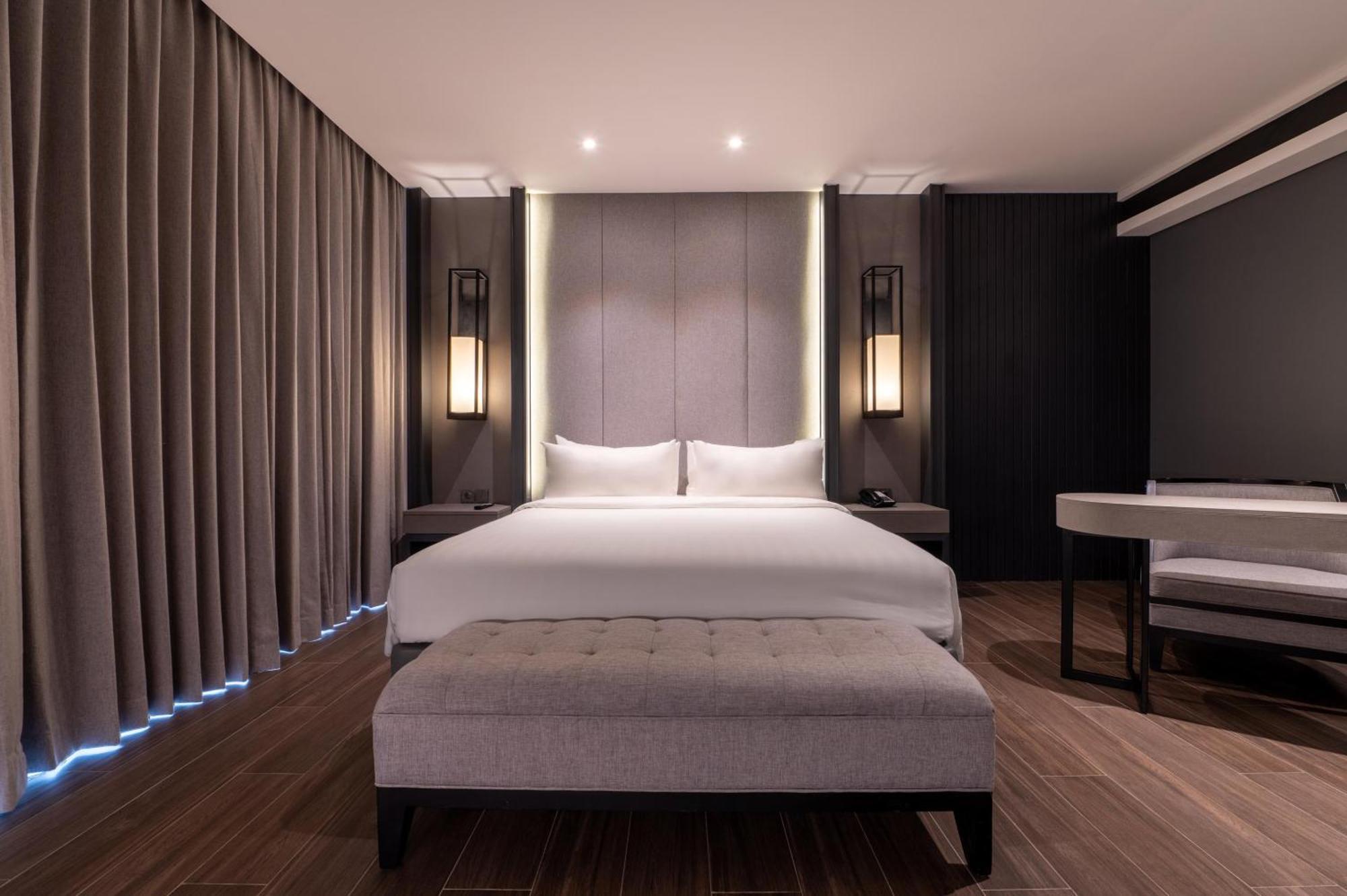 Aston Sorong Hotel & Conference Center Екстериор снимка