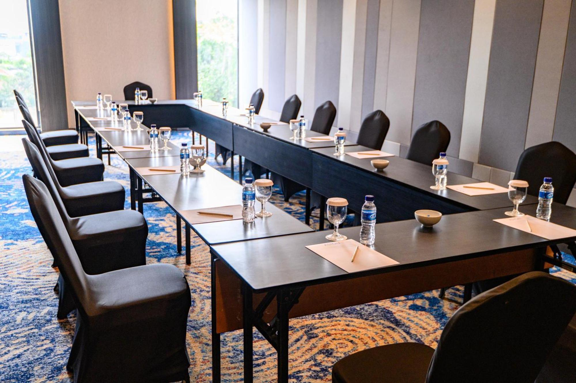 Aston Sorong Hotel & Conference Center Екстериор снимка