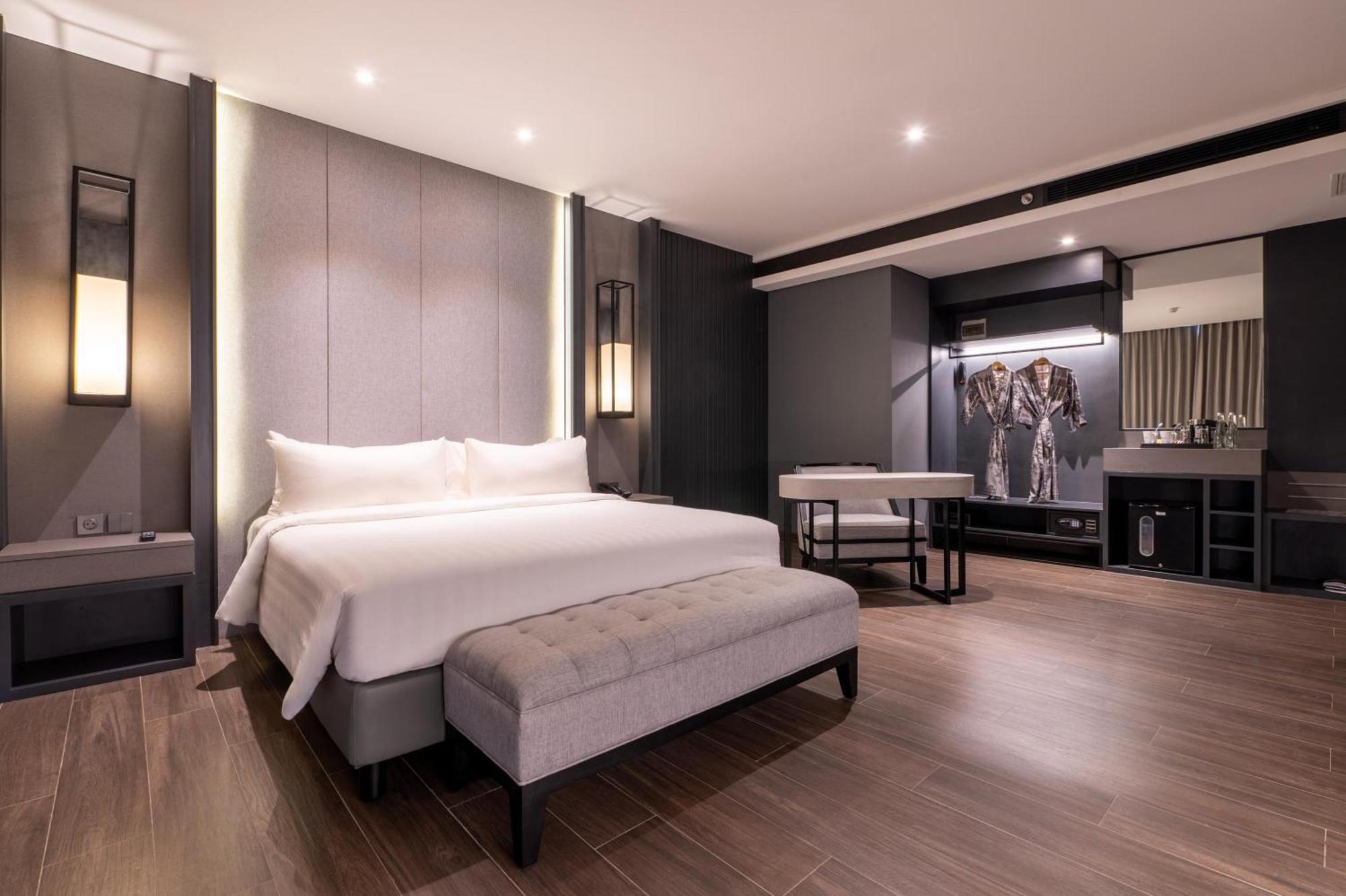 Aston Sorong Hotel & Conference Center Екстериор снимка